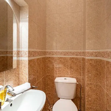 Old 2 Bedroom Vecpilsetas Street Apartment *