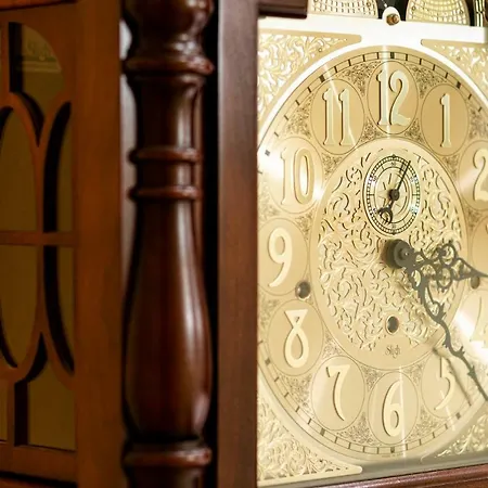 Old 2 Bedroom Vecpilsetas Street アパート