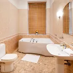 Old 2 Bedroom Vecpilsetas Street * ريغا