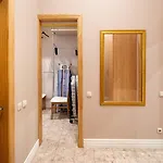 Old 2 Bedroom Vecpilsetas Street شقة ريغا