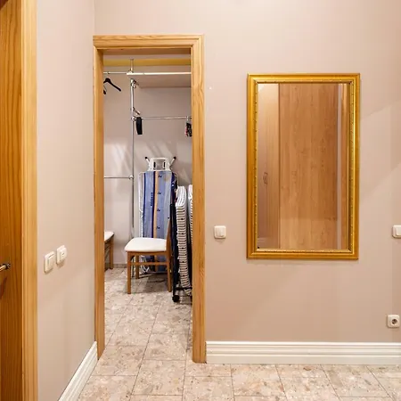 Old 2 Bedroom Vecpilsetas Street Apartment Riga
